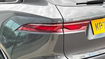 Jaguar F-PACE R-Dynamic HSE Black 90th Anniversary Edition