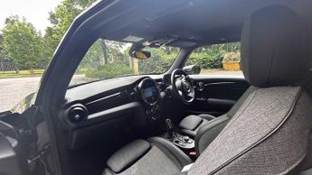 MINI Hatchback Cooper S Level 2