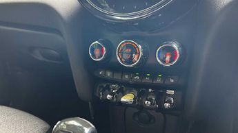 MINI Hatchback Cooper S Level 2
