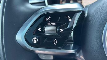 Jaguar F-PACE R-Dynamic HSE Black 90th Anniversary Edition