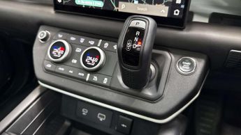 Land Rover Defender X-Dynamic HSE