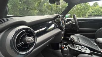 MINI Hatchback Cooper S Level 3