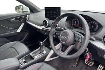 Audi Q2 S Line