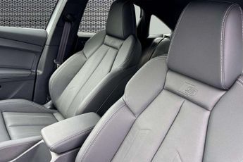 Audi Q4 Black Edition