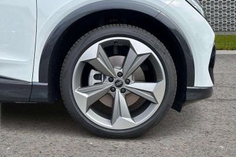 Audi Q4 Black Edition