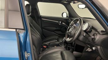 MINI Hatchback Cooper Exclusive