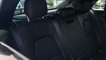 Porsche Macan Electric 