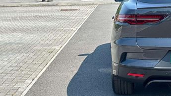 Jaguar I-Pace R-Dynamic HSE Black