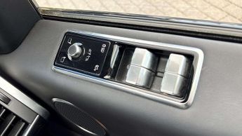 Land Rover Range Rover Sport HSE Dynamic Black
