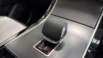 Land Rover Range Rover Velar Dynamic SE