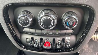 MINI Clubman Cooper Shadow Edition