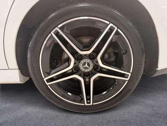 Mercedes-Benz Cla AMG Line