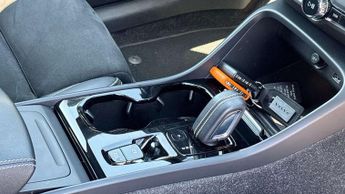 Volvo Xc40 R DESIGN