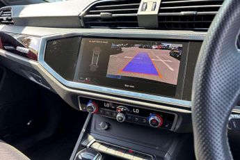 Audi Q3 Black Edition