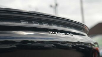 Porsche Taycan 