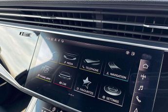 Audi Q7 SQ7 Black Edition