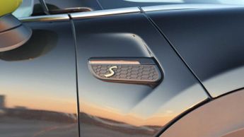 MINI Hatchback Cooper S Level 2