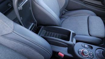 MINI Hatchback Cooper S Level 2