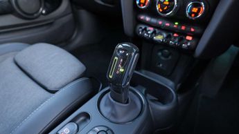 MINI Hatchback Cooper S Level 2