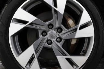 Audi E-Tron 