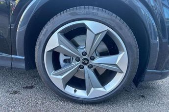 Audi Q4 Black Edition