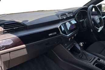 Audi Q3 Black Edition