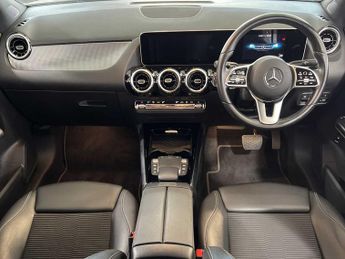 Mercedes-Benz GLA Sport