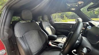 MINI Hatchback Cooper S Level 2