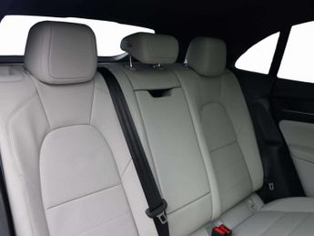 Porsche Macan Electric Estate 