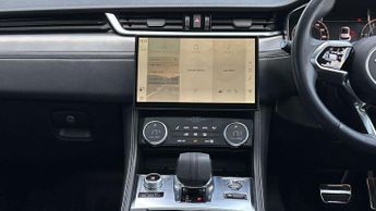Jaguar F-PACE R-Dynamic SE Black