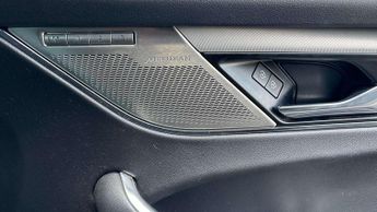 Jaguar F-PACE R-Dynamic SE Black