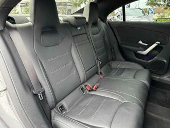 Mercedes-Benz Cla AMG Line