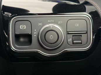Mercedes-Benz Cla AMG Line