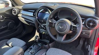 MINI Hatchback Cooper S Level 2
