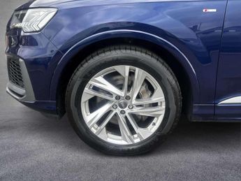 Audi Q7 S Line