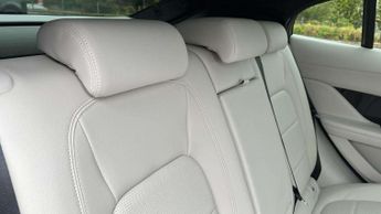 Jaguar I-Pace R-Dynamic SE Black