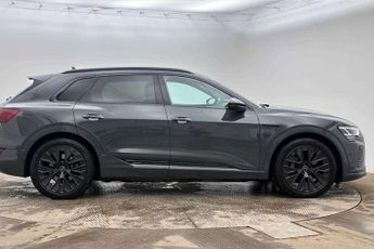 Audi Q8 Black Edition