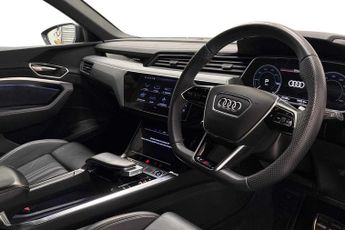 Audi Q8 Black Edition