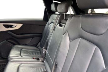 Audi Q7 S Line