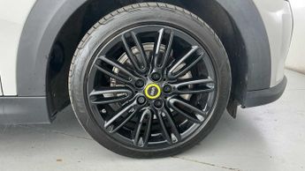 MINI Hatchback Cooper S Level 2