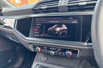 Audi Q3 Black Edition