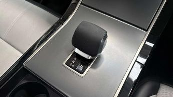 Land Rover Range Rover Velar Dynamic SE