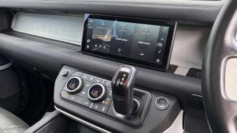 Land Rover Defender XS Edition