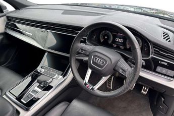 Audi Q7 S Line