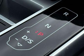 Audi Q7 S Line