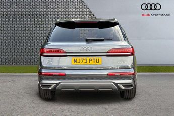 Audi Q7 S Line
