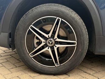 Mercedes-Benz EQB AMG Line