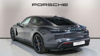 Porsche Taycan 