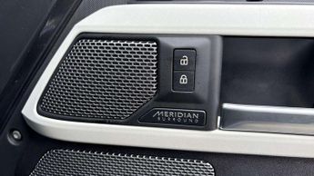 Land Rover Defender HSE