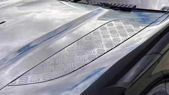 Land Rover Defender XS Edition